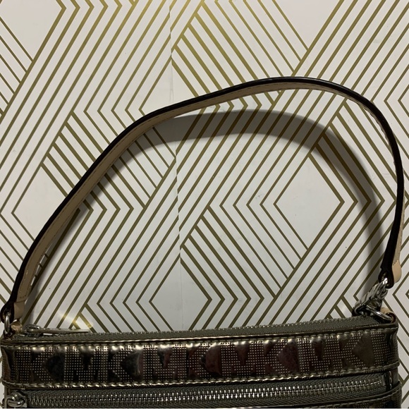 Michael Kors Small Shoulder Bag - Chic and Versatile - 8” x 5” x 1” - Picture 3 of 12